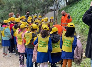 Gli alunni di Offida piantano alberi al Parco Pablo Neruda