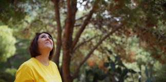 Recanati, la scrittrice Francesca La Mantia racconta le migrazioni agli studenti