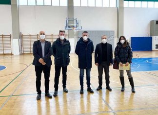 Il presidente Loggi e il sindaco Spazzafumo in visita all’Istituto d’istruzione “Capriotti”