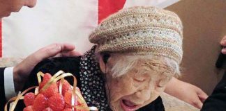 Kane Tanaka spegne 119 candeline: «Il segreto? Sonni tranquilli e bere tanta acqua»