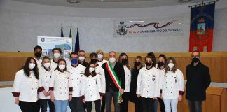 San Benedetto, il sindaco riceve in Comune la classe IV A dell’Istituto Alberghiero