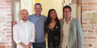 “La Tana del Coniglio”, burlesque e musica vintage per una serata al Concordia