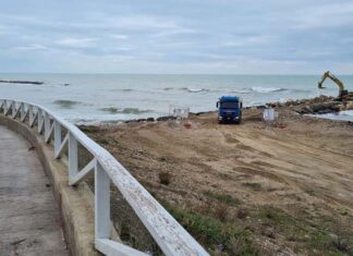 Grottammare, in realizzazione la nuova scogliera Tesino nord