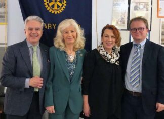 Il primario di Chirurgia del Madonna del Soccorso parla della sua carriera lavorativa al Rotary di San Benedetto