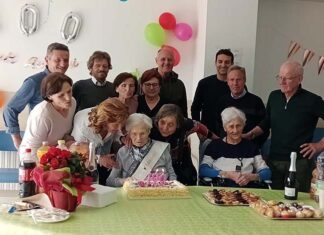 Grottammare, festa per i cento anni della signora Stella Lucidi