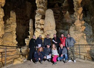 Le Grotte di Frasassi festeggiano i centomila visitatori in bassa stagione