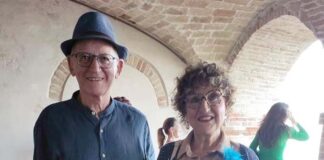 Le “Storie di Paese” dei Menestrelli Tonino ed Ermanna incantano Grottammare