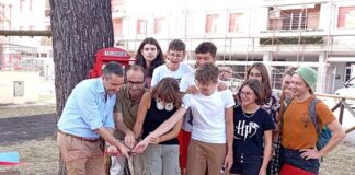 Ascoli, il parco di via delle Mimose riqualificato grazie al lavoro di dieci ragazzi