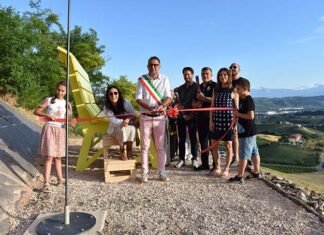 Monteprandone, inaugurata la “Big Bench” al Lavatoio Comunale