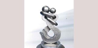 San Benedetto, al Mercato Ittico s’inaugura l’opera “Gli innamorati”