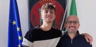 “Parlano di noi”, successo per il cantante Lorenzo Zucchetti di Folignano