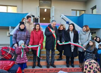 Grottammare, inaugurata la Scala della Gentilezza con i pensieri dei bambini dell’Isc Leopardi