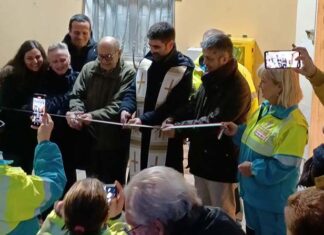 “Rotary a cuore aperto”, inaugurata una nuova postazione per la defibrillazione veloce a Porto d’Ascoli