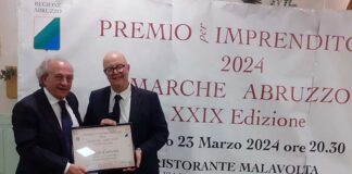 Premio alla carriera al comico Angelo Carestia per i suoi 44 anni di palcoscenico