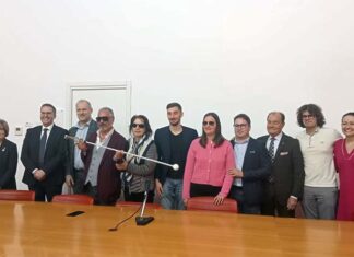 Dal Leo Club Ascoli all’Uici territoriale il primo bastone elettronico “Bel” della città