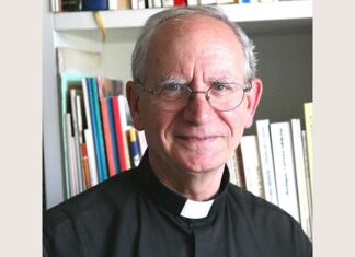 Ripatransone, presentazione del libro di Mons.Vincenzo Catani sulla storia della diocesi truentina