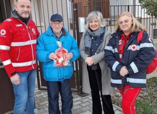 Gli auguri dell’Isc Nord San Benedetto arrivano ad Amatrice grazie ai volontari della Croce Rossa Italiana