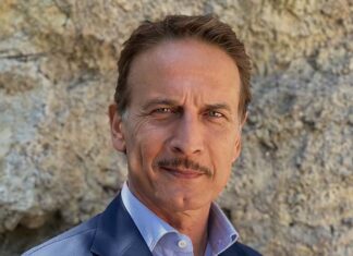 “Scene d’Artista”, sold out per Cesare Bocci in “4/3/1943… Lucio Dalla” al Teatro delle Energie di Grottammare