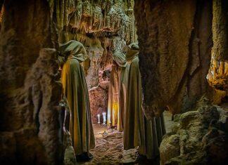 “Luce nel silenzio”, un dialogo tra luce ed oscurità in mostra a Palazzo dei Capitani di Ascoli Piceno