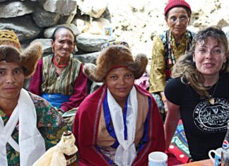 Intervista con l’attivista Raffaella Milandri: «Parlare di diritti dei Popoli Indigeni oggi è ancora un tabù»