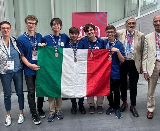 Olimpiadi di Fisica, Alessandro D’Orazio conquista la medaglia d’argento e accede alla Normale di Pisa