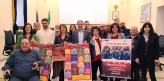 A Grottammare Babbo Natale è arrivato in kitesurf. Varato il cartellone delle feste di fine anno