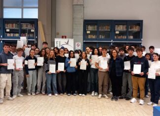Eccellenza linguistica al Liceo Rosetti, consegnate le certificazioni Cambridge