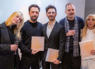 “Qui è Ovunque”, grande affluenza in Palazzina all’inaugurazione della mostra di Rodrigo Blanco