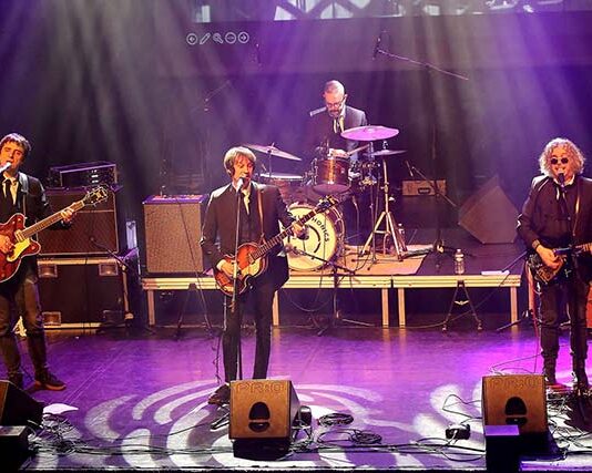 The Ladders alla “Beatles Night 2026”, la band marchigiana conquista la Francia con l’omaggio ai Fab Four
