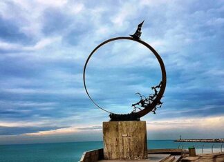 San Benedetto, Troli e Lupo scrivono al Comune: «Urgenza per il restauro del monumento al Gabbiano Jonathan Livingston»