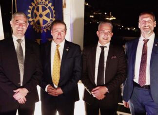 Rotary Club Hatriaticum Piceno Grottammare: passaggio del martelletto tra Alessandro Carletti ed Emilio Cappellini