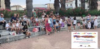 “Arte all’aperto” a Cupra Marittima: sabato 8 agosto incursioni poetiche e teatrali con L’Arca dei Folli