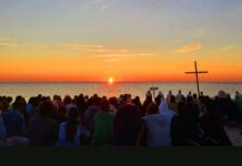 “Voglio svegliare l’aurora”, venerdì 14 agosto l’attesa dell’alba e l’Eucaristia celebrata sulla spiaggia